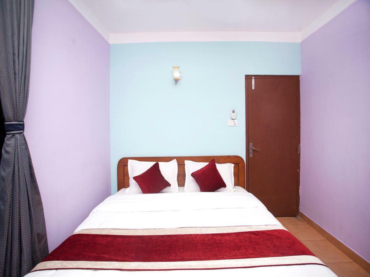 Allied Hotel Balaju Esterno foto