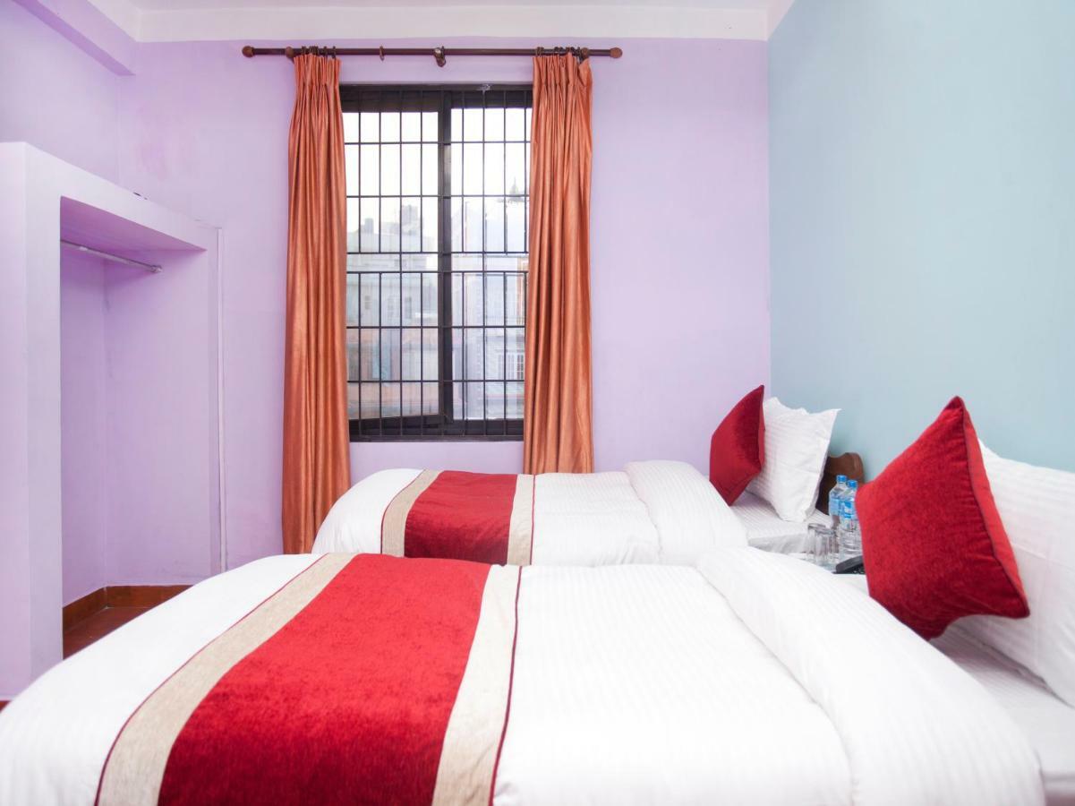 Allied Hotel Balaju Esterno foto