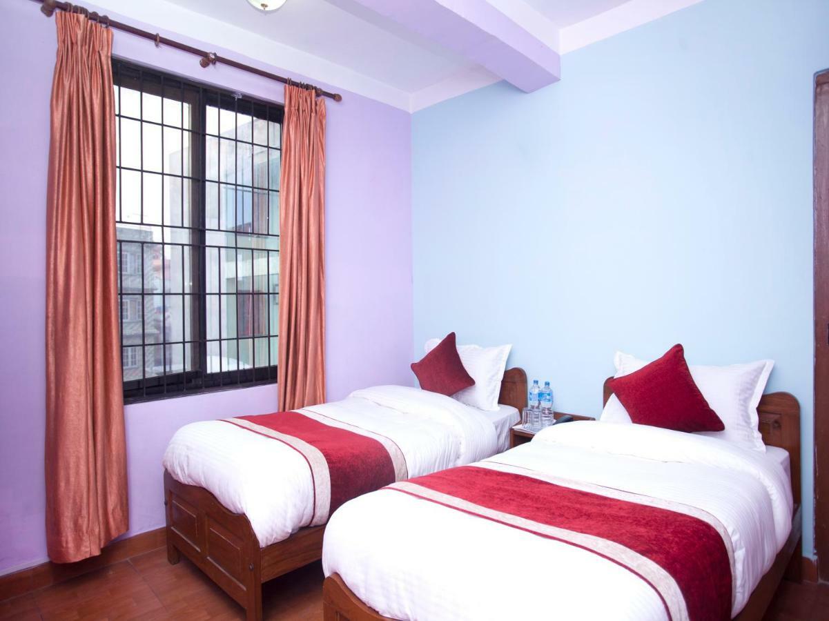 Allied Hotel Balaju Esterno foto