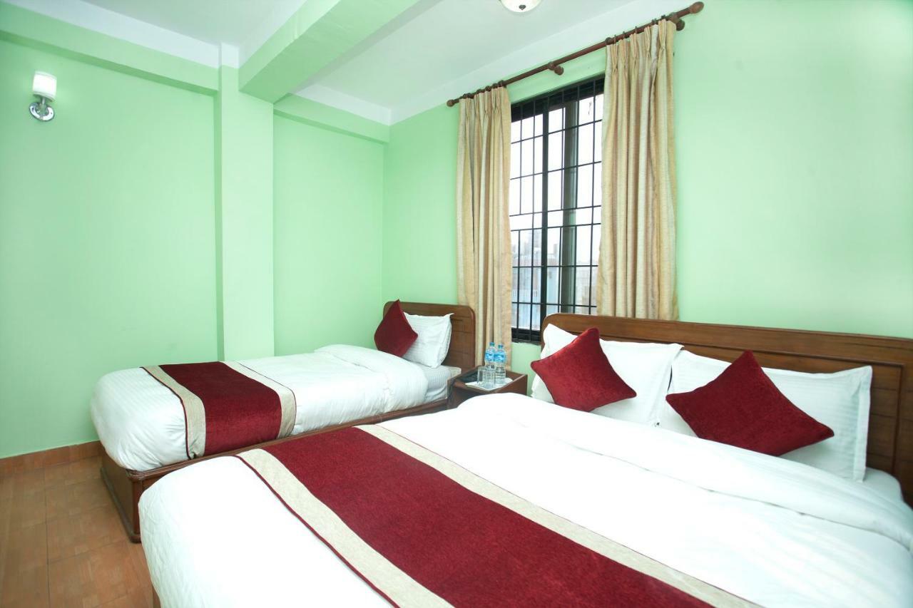Allied Hotel Balaju Esterno foto