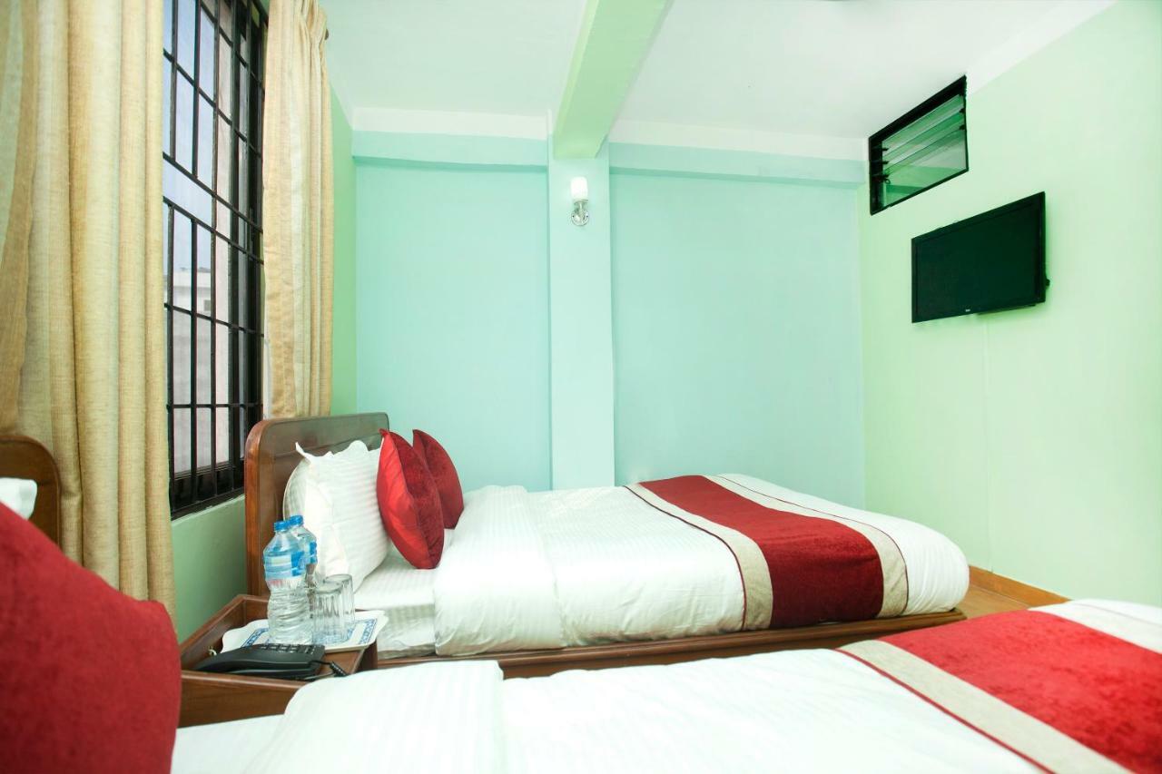 Allied Hotel Balaju Esterno foto